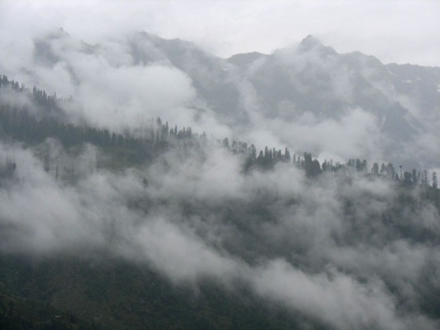 Туманные Гималаи за нашим окном