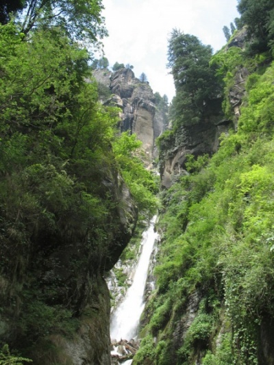 Еще один водопад в Гималаях