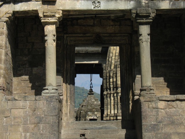 Ворота в храм Шивы