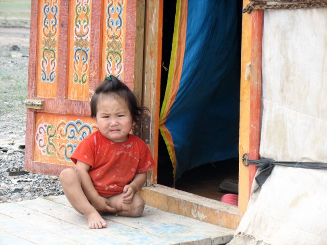 Ребятенок. Гоби, Монголия