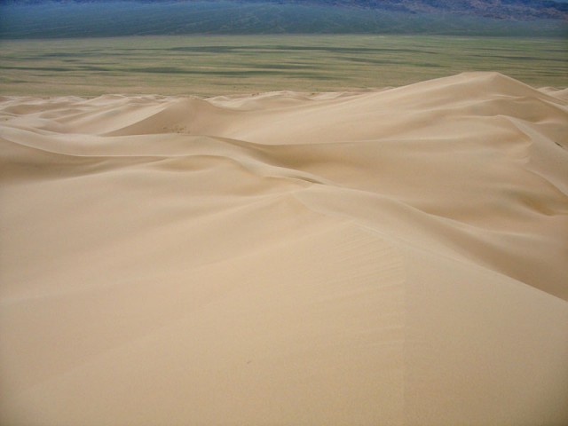 Удивительные дюны. Монголия