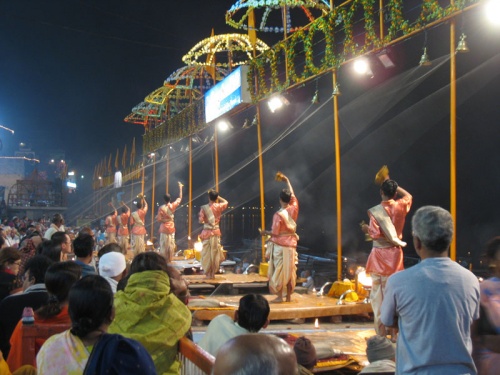 Пуджа на Ганге Пуджа на Ганге