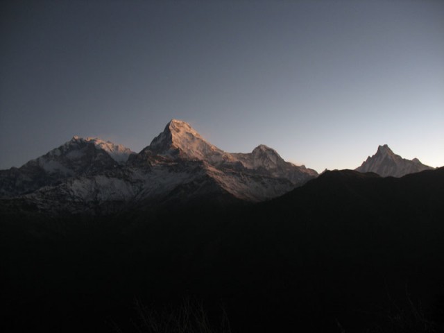 Пун Хилл, Гималаи на рассвете