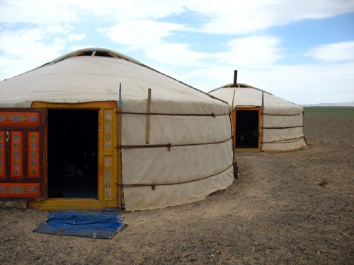 Монгольский дом: двери всегда открыты для гостей