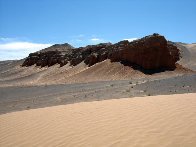 На подходе к Хермен Цаву, пустыня Гоби