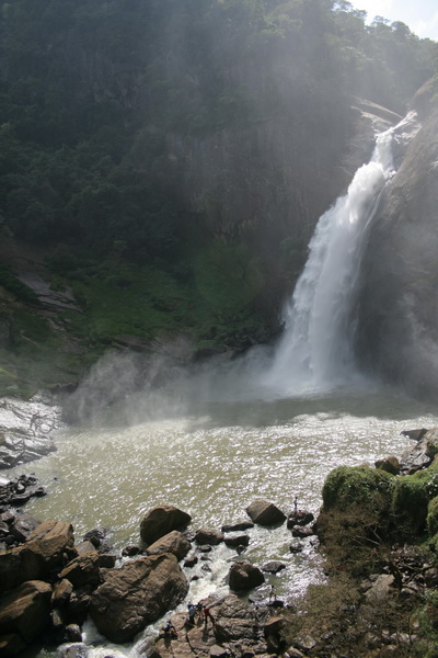 Badulla.Vodopad Dunginda.