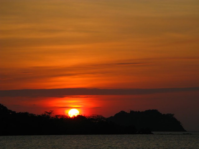 Сансет Сансет