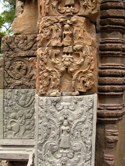 Фрагмент реставрации храма Chau Say Thevoda