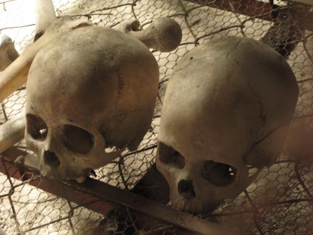 Пещеры смерти ок. Баттамбанга, Камбоджа