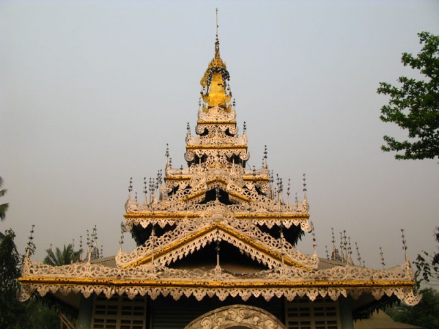 Храм в бирманском стиле. Ме Хонг Сон