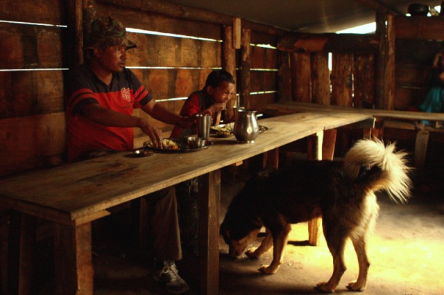 В столовке: 2 В столовке: 2