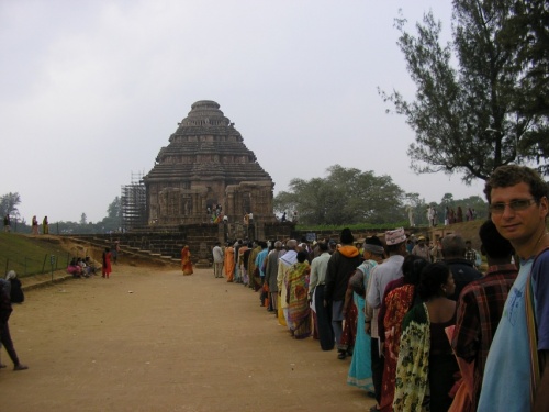 Из иностранных туристов в очереди только я )))) Из иностранных туристов в очереди только я ))))