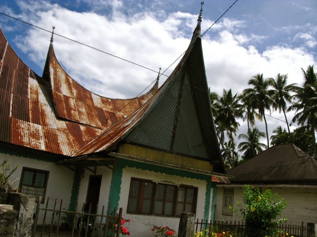 Дом в стиле Минангкабау