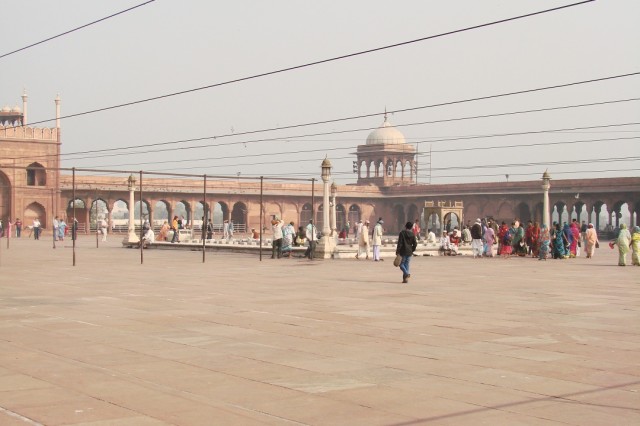 двор внутри двор внутри