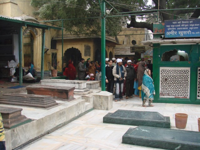 гробы на площади гробы на площади