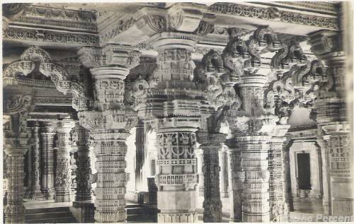 храмы джайнов в Mount Abu (из нета)