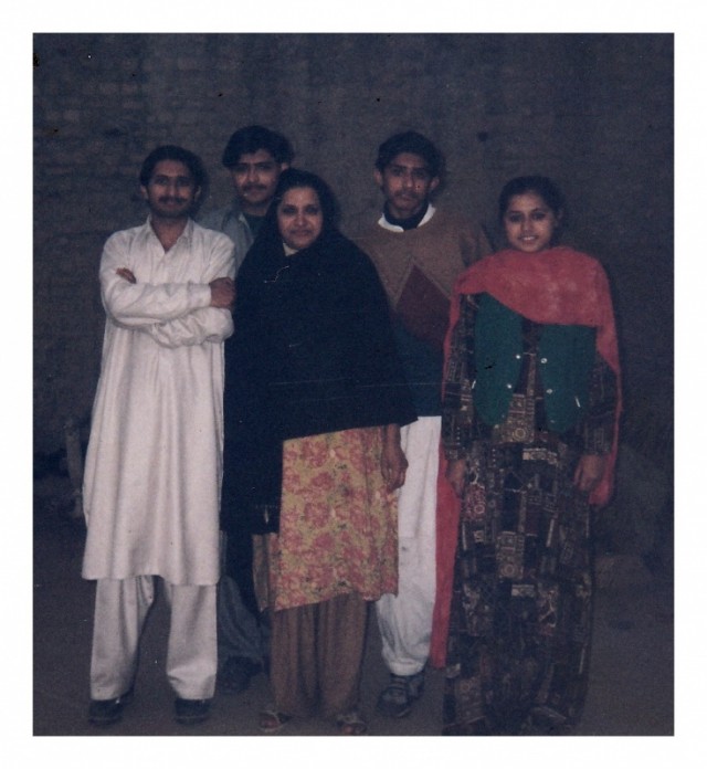     , , ,  ,  - , .     -  , ,