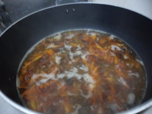 примерно вот столько воды наливаем примерно вот столько воды наливаем