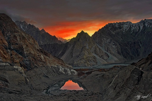 Passu lake, Passu, Gilgit, Pakistan. Atif Sayed
