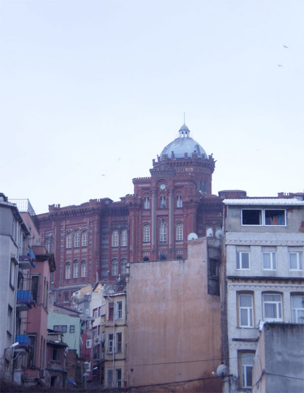 Вид на Лицей со стороны Болгарской Церкви