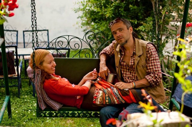 Photo by Max Rasname