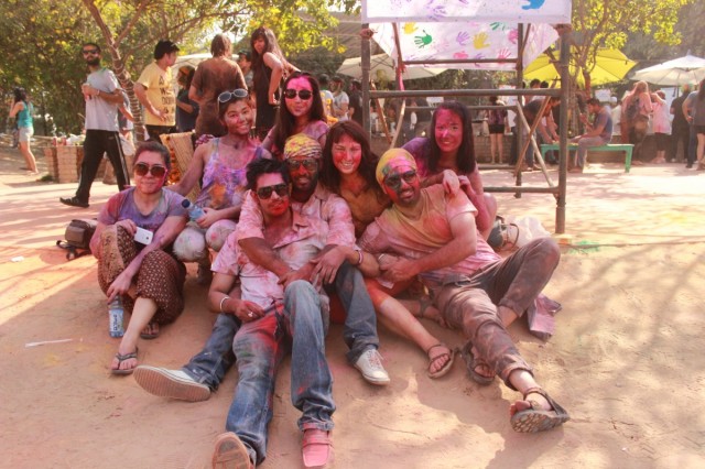 Zorba, HoliGuns party