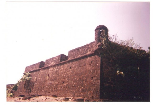 Одни стены Одни стены