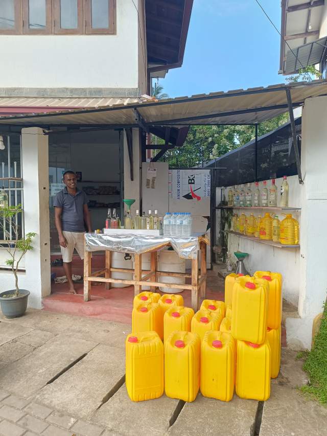 17.30  ,   ,      (70 0.5)