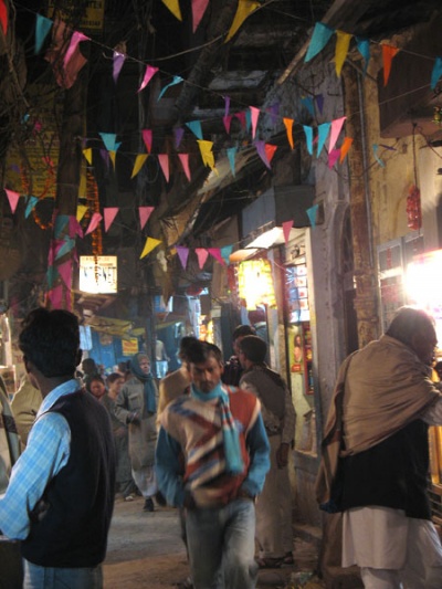 Узкие улочки Варанаси. Узкие улочки Варанаси.