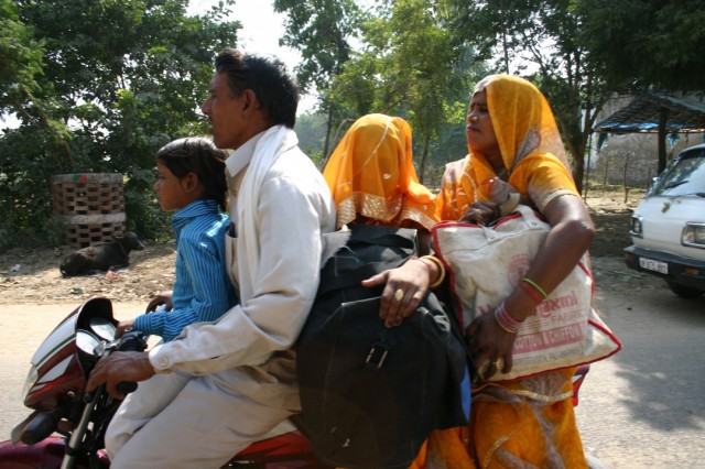 ,    ,   ,  ...     .