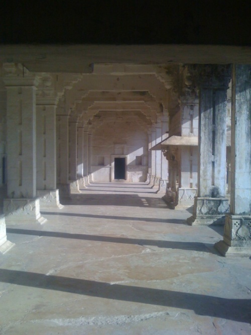 Дворец Дворец