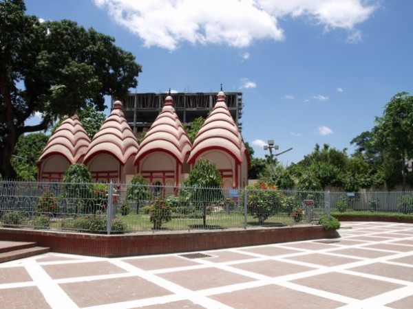 &#208;hakeshshori Jatio Mondir (Dhakeshwari National Temple) Hindu temple