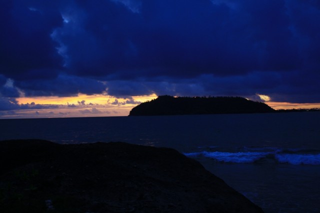закат на острове у паданга закат на острове у паданга