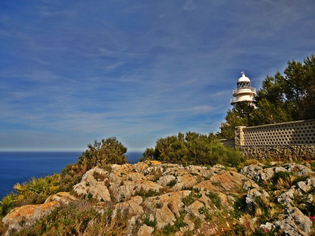 Faro Cabo San Antonio