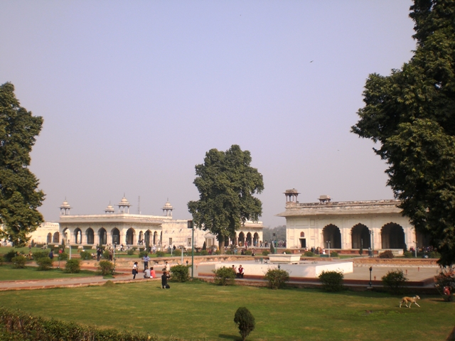 Red Fort -   ...