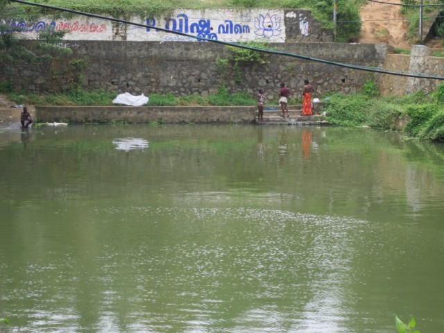 200 .         (), ,    .   .