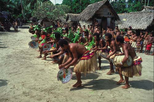 Микронезия, Традиционный танец.