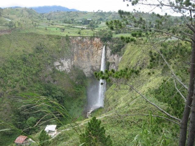 Водопад Сиписо-Писо