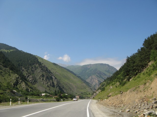Алагирское ущелье. Трасса Р297 - Часть Транскавказской автомагистрали