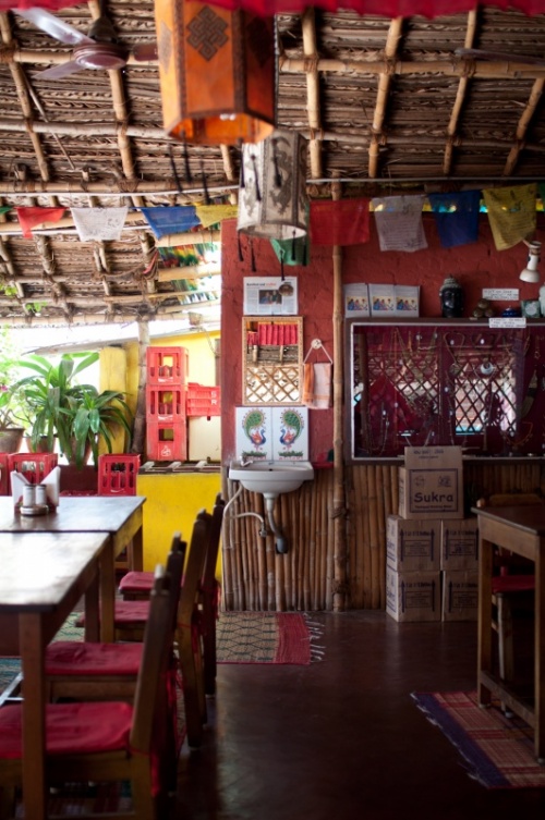 Le yogi - ,     Otthavadai street