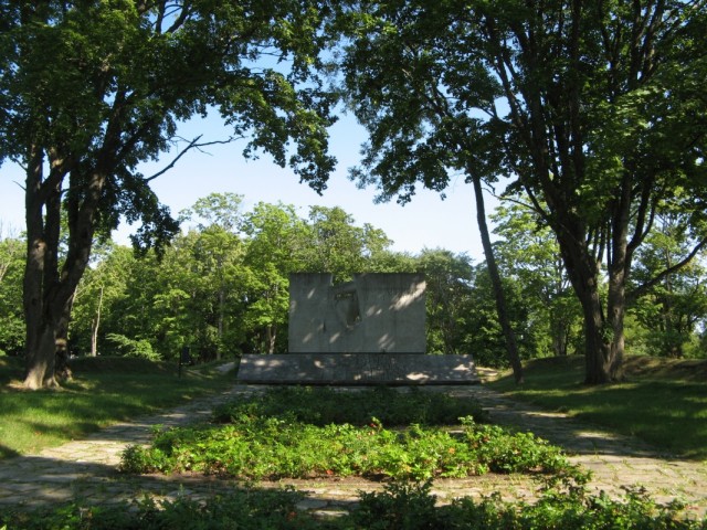   .  .   .       - ,    ...