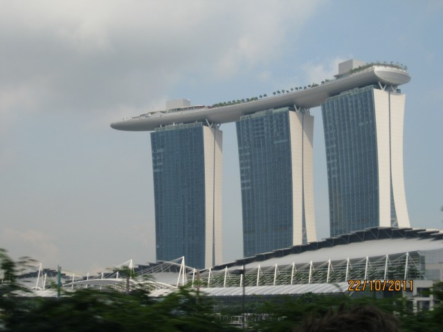 Marina Bay Sands -    ))))
