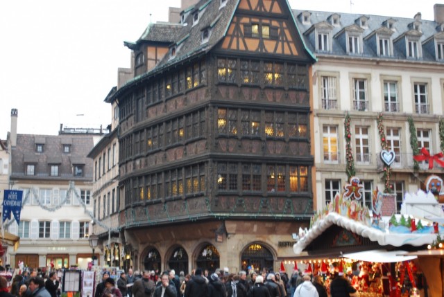 самый старый дом города самый старый дом города