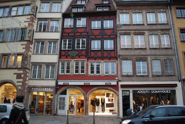 да , здесь .. да , здесь ..