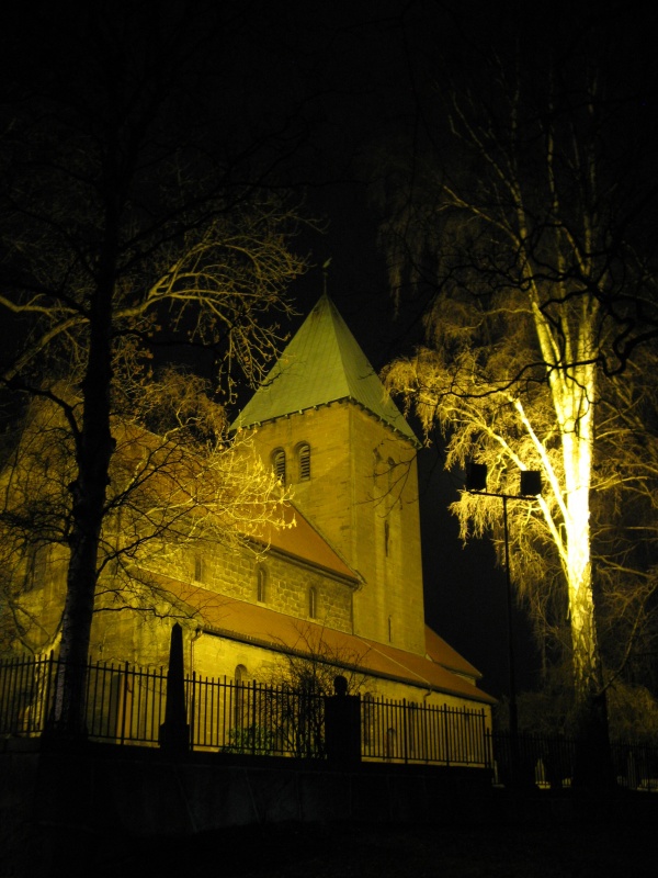 Gamla Aker Kirke -    