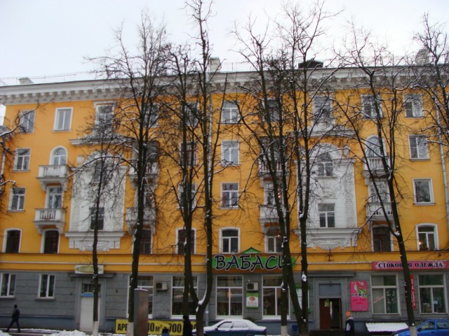 И это тоже просто дом. Хотел запечатлеть как мне показалось красивый фасад. И это тоже просто дом. Хотел запечатлеть как мне показалось красивый фасад.