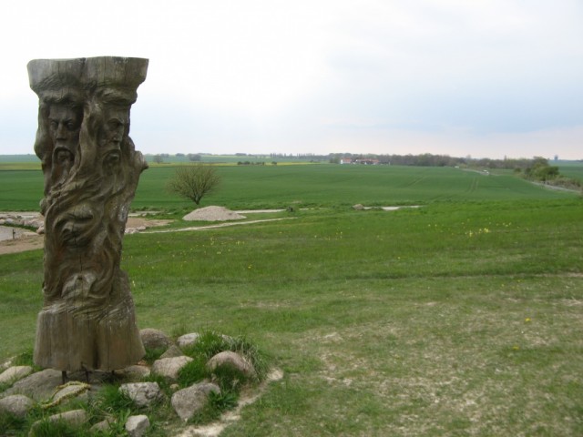 Новодел. Статуя Свантевита установленная в наше время польскими неоязычниками