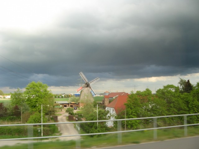 , ...    ... ... ...  ...