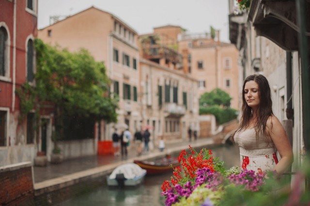 Ленка мне позирует... Ленка мне позирует...