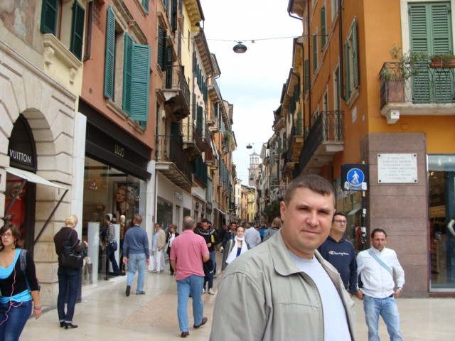 --------------------